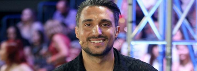 Σάκης Κατσούλης: «Μάχη» με τα νερά στο Περιστέρι – Πλημμύρισε το spa του, δείτε τις εικόνες