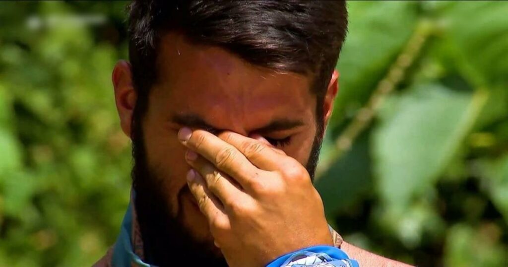 Survivor: Ξέσπασε σε λυγμούς ο Μαλλιαρός – «Μου λείπει, είναι όλη μου η ζωή»