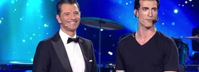 YFSF: Ο Κωνσταντίνος Μαγκλάρας έγινε… Σάκης Ρουβάς – Η μεταμόρφωση και η αντίδρασή του τραγουδιστή