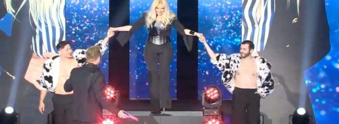 Αννίτα Πάνια: Αυτή είναι η αποψινή κριτής του J2US – Αγνώριστη μετά από 2 χρόνια απουσίας από την τηλεόραση