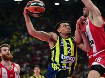 Χαμός στη EuroLeague: Η Φενέρμπαχτσε απειλεί με δικαστήρια μετά το φιάσκο με τα εισιτήρια στον ημιτελικό με τον Ολυμπιακό