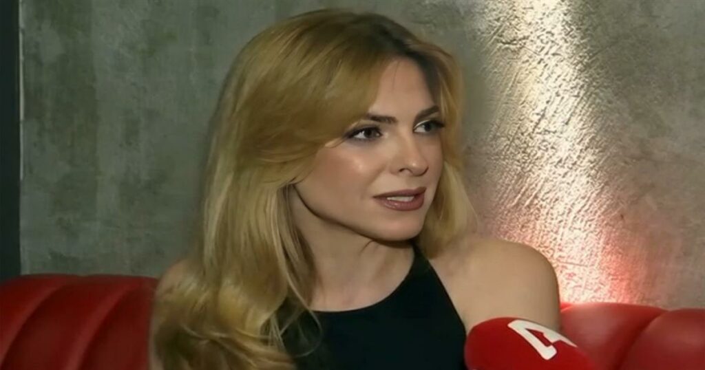 Τι απαντά η Ρένα Μόρφη σε αυτούς που της λένε: «Πώς έχεις γίνει έτσι από τις πλαστικές» (video)