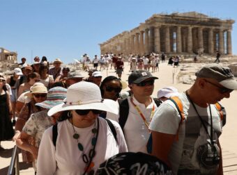 Καύσωνες: «Η Ελλάδα βρίσκεται σε ζώνη υψηλού κινδύνου» – Οι περιοχές που κινδυνεύουν περισσότερο από ακραίες θερμοκρασίες