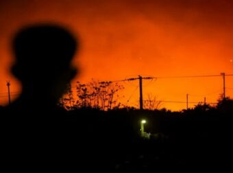 Συνελήφθη 76χρονος για τη φωτιά στο Ωραιόκαστρο – Φέρεται να προκάλεσε την πυρκαγιά με το όχημά του – Εμφάνιζε σημάδια μέθης