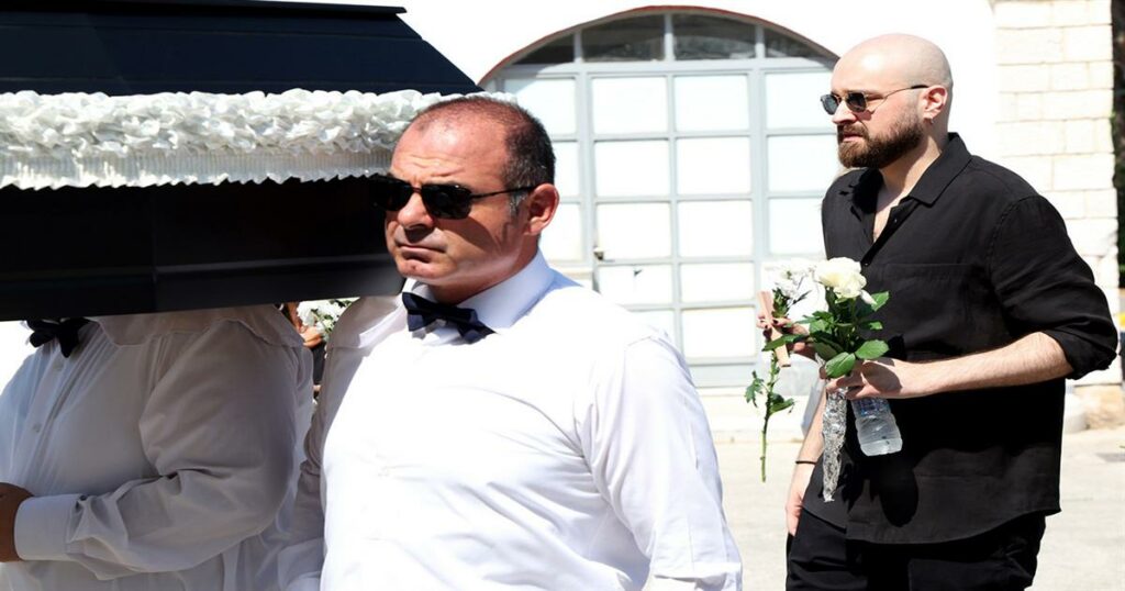 Μιχάλης Μόσιος: To τελευταίο αντίο στον αγαπημένο «Ταμτάκο» – «Κάποιοι τον απαξίωσαν λόγω της εποχής της βιντεοκασέτας»