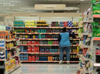 Η λίστα με τα προϊόντα που θα έχουν μειωμένες τιμές από τις 31 Αυγούστου