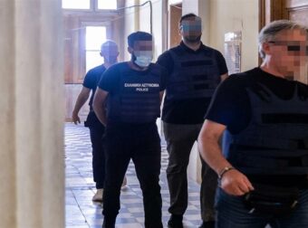 ΕΚΤΑΚΤΟ – ΡΑΓΔΑΙΕΣ ΕΞΕΛΙΞΕΙΣ: Σε κατ΄οίκον περιορισμό ο 41χρονος για τον θάνατο της διασώστριας στη Σύρο – Ελεύθερη η σύζυγός του