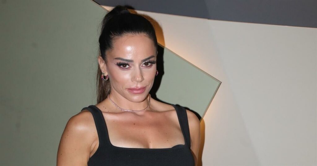 «Ο γέροντας νηστική σε αφήνει;» – Σάλος κάτω από τις φωτογραφίες της Μαρίας Αντωνά στις Σεϋχέλλες και η απάντηση-φωτιά