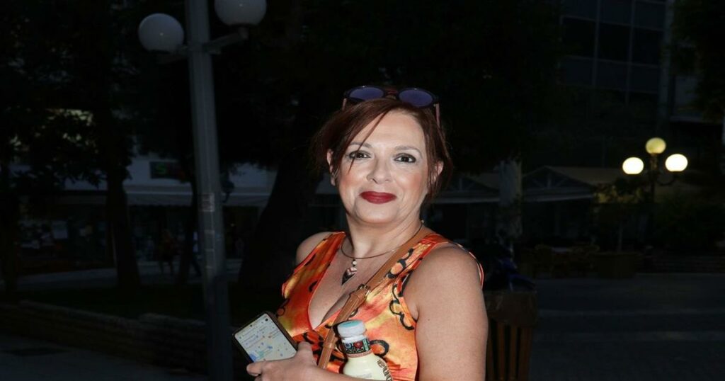 Κανείς δεν το περίμενε από την Ελένη Ράντου: Η φωτογραφία με μπικίνι στα 62 της που έκανε τους πάντες να μιλούν