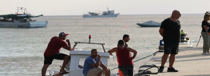 Σε ξενοδοχεία της Θεσσαλονίκης μεταφέρονται πυρόπληκτοι από τη Χαλκιδική μετά τις εκκενώσεις στη Σίβηρη