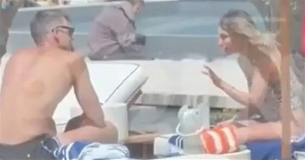 Έγιναν βούκινο χωρίς να το καταλάβουν: Οικονομάκου και Τσερέλα “πλακώθnκαν” στις ξαπλώστρες και έγιναν  βούκινο σε όλο τον Κόσμο