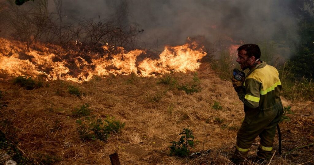 Φωτιά στη Ζάκυνθο: Μεγάλη κινητοποίηση της Πυροσβεστικής στα Ξύγκια – Επιχειρούν επίγειες δυνάμεις και 6 εναέρια