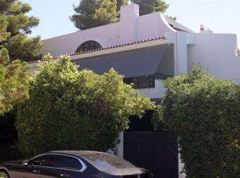 Τα νέα δεδομένα για το χρηματοκιβώτιο στο σπίτι του Γιώργου Μαζωνάκη – Τι ξεκαθαρίζει η οικογένειά του